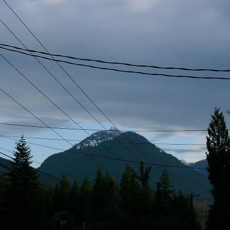 Mountain View Lodge - No Pets Allowed Пакууд Екстериор снимка