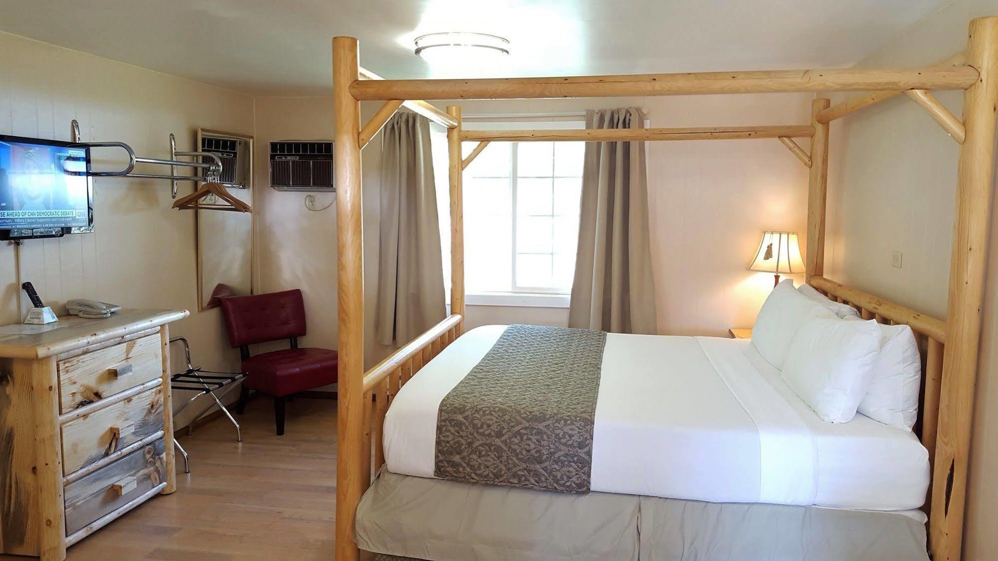 Mountain View Lodge - No Pets Allowed Пакууд Екстериор снимка