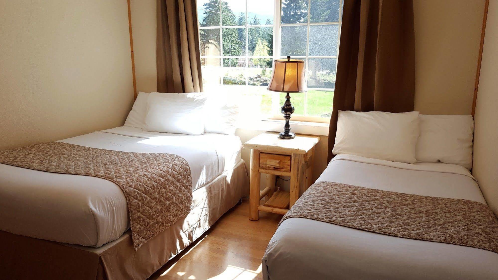 Mountain View Lodge - No Pets Allowed Пакууд Екстериор снимка